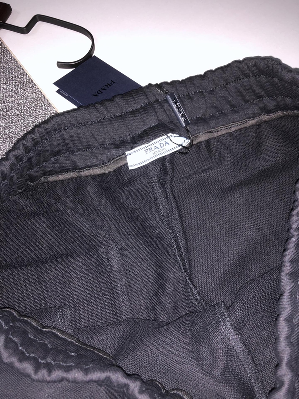 ブランドハーフパンツ角部分ディテール